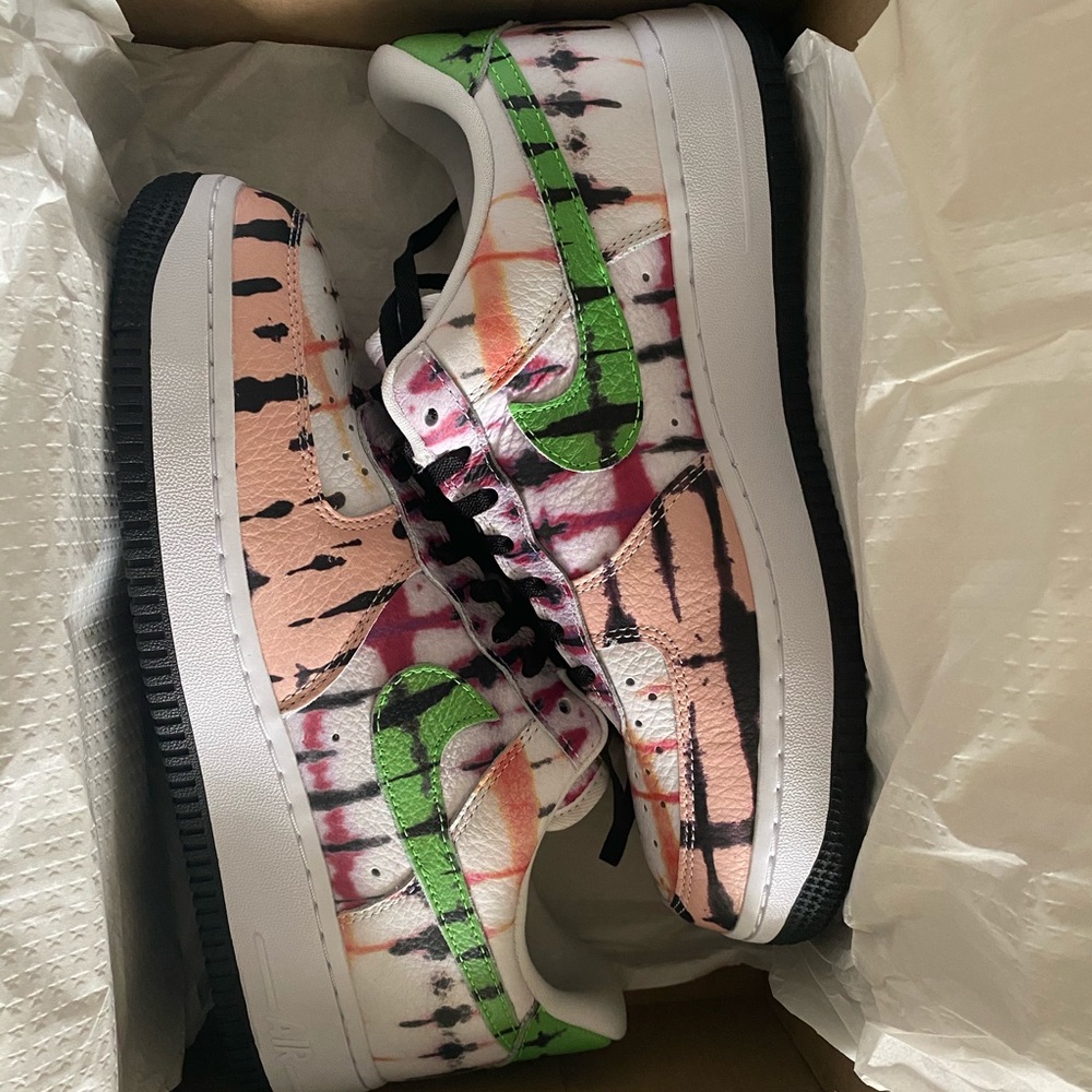 Limited edition Air Force 1 tie dye size 8.5 Nike